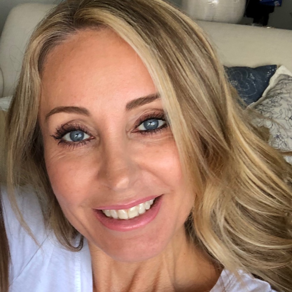 Meet your Posher, Claudia